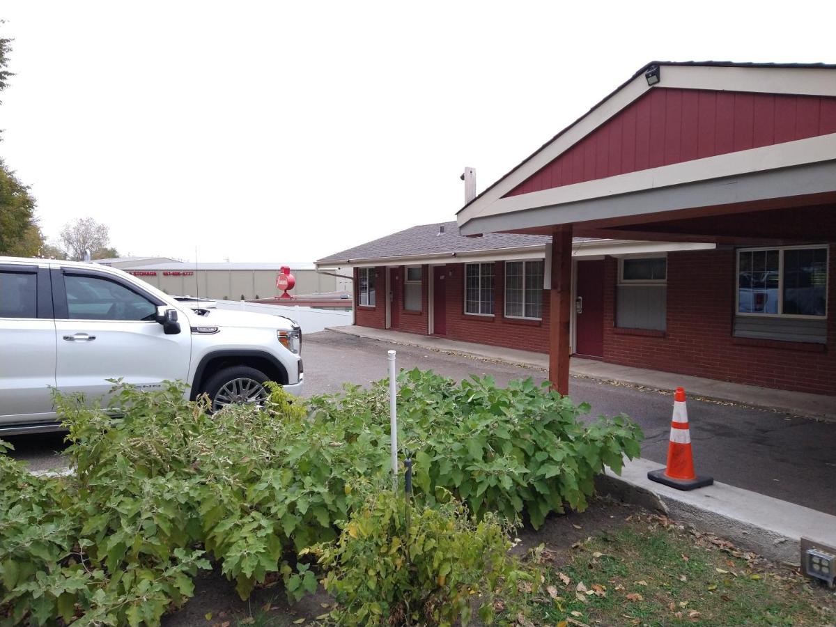 Highway Motel Saint Paul Exterior foto